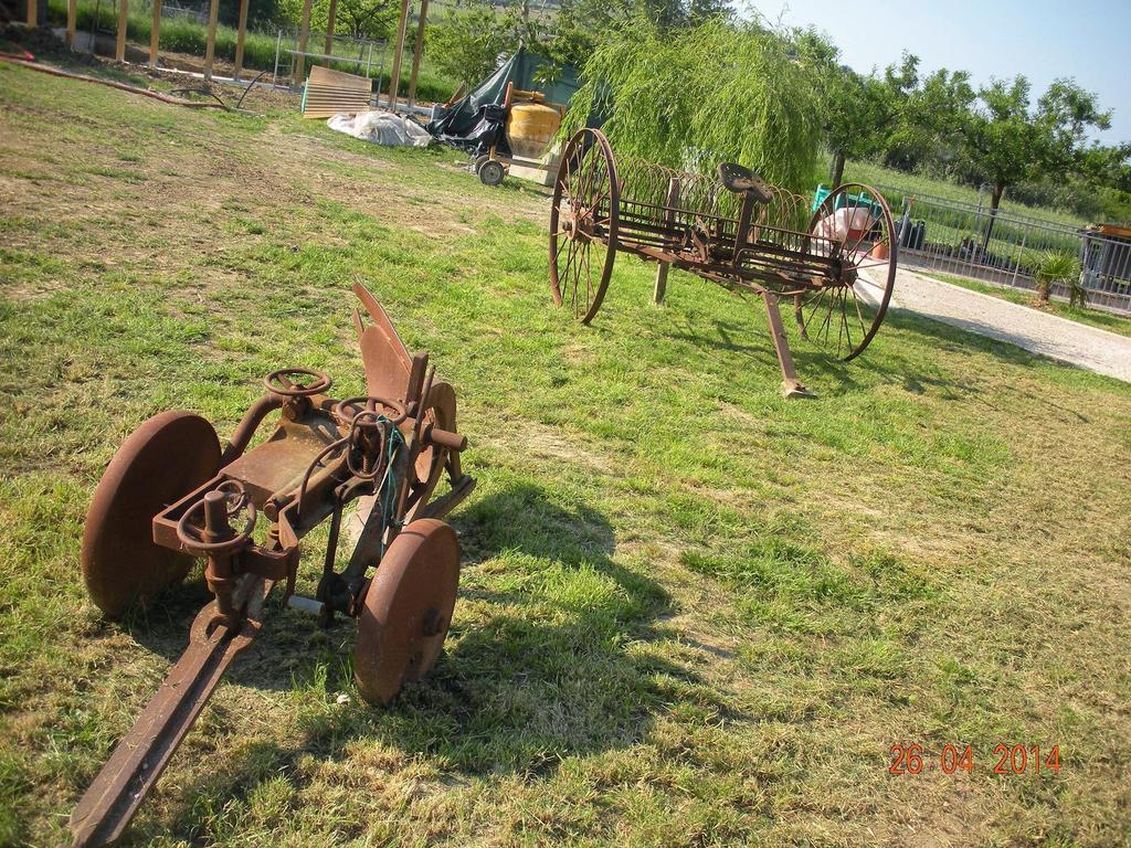 Bed and Breakfast Agriturismo Perugini Чезена Экстерьер фото